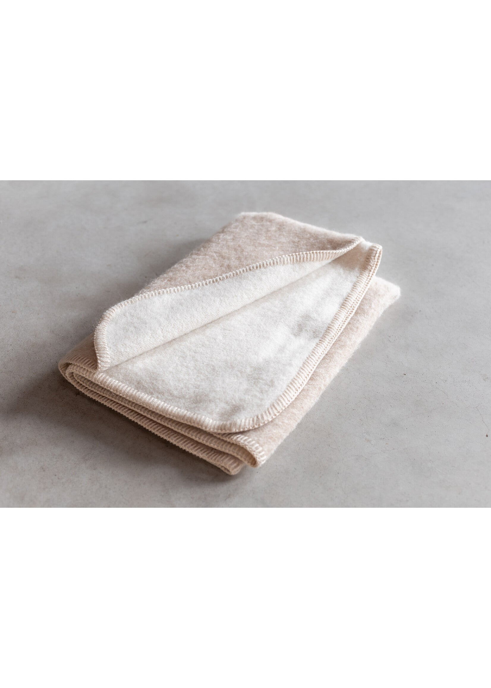 Couverture Bébé Alpaga Beige Clair
