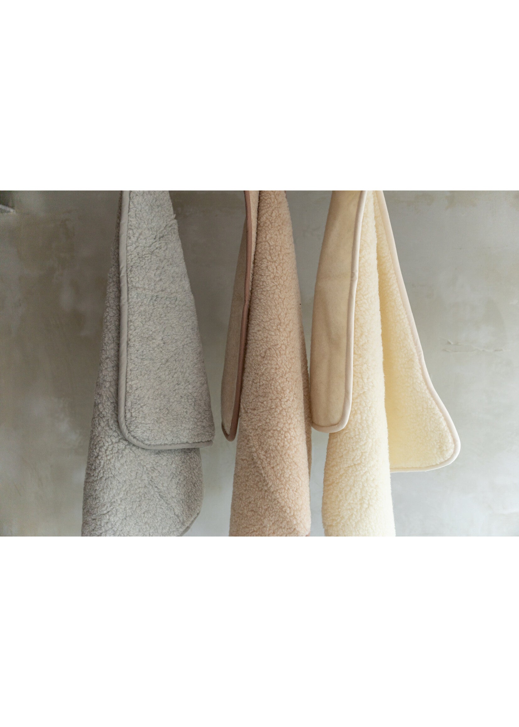 Couverture Bébé Laine de Mouton Gris