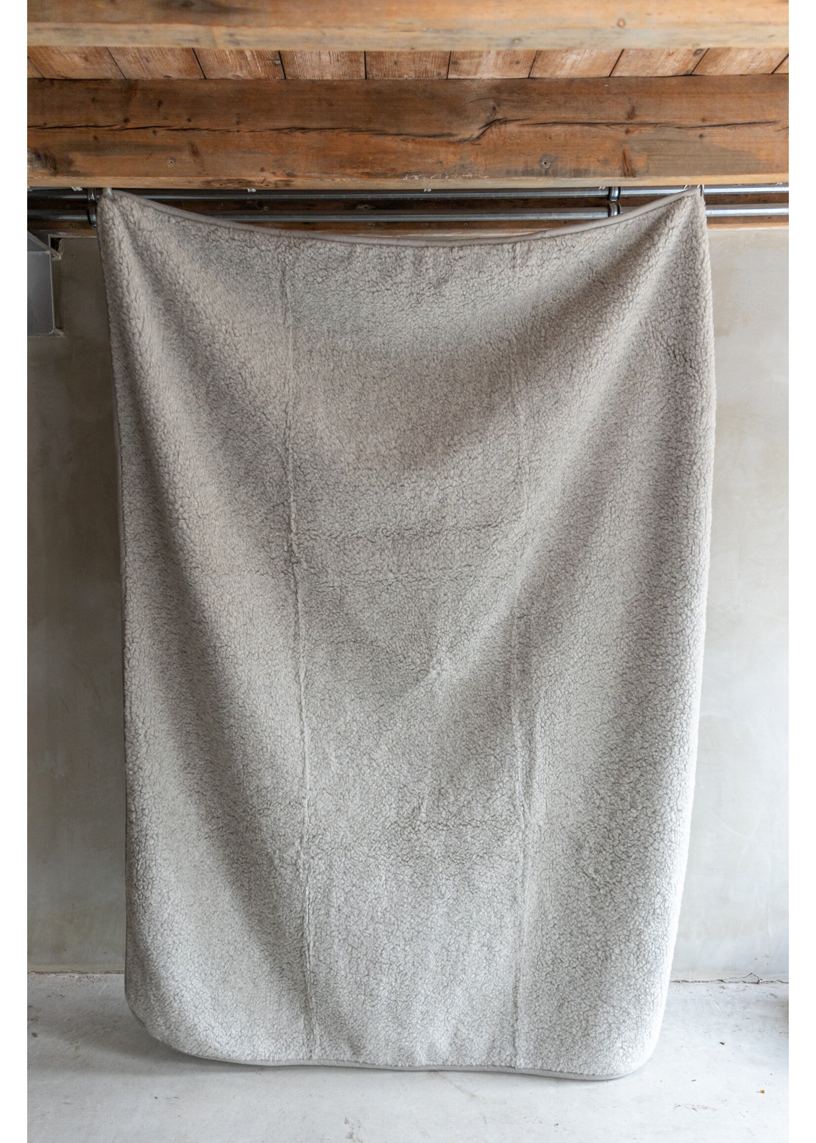 Plaid Laine de Mouton Gris